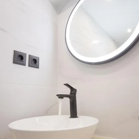 Domus 17 Ii Stylish Retreat Near & * Chania (Crete)